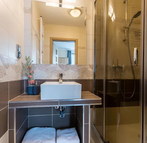 Sloneczny Zakatek Щитна